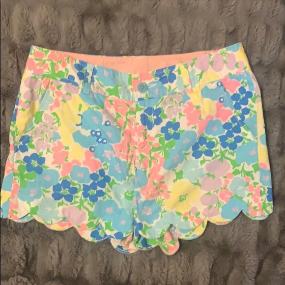 Lily Pulitzer Blue Floral Buttercup Shorts - Picture 3 of 13